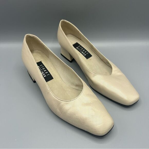 Stuart Weitzman Textured Embossed Block Heel Pumps - Picture 3 of 9